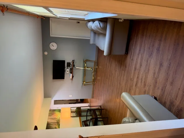 Comfortable lounge at Adava Care Fardale in Milwaukee, WI