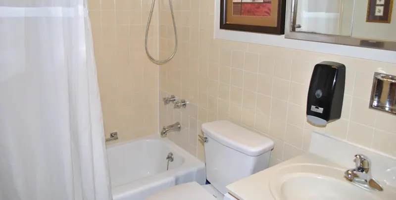 Senior living private bathroom at Adava Care Fardale in Milwaukee, WI