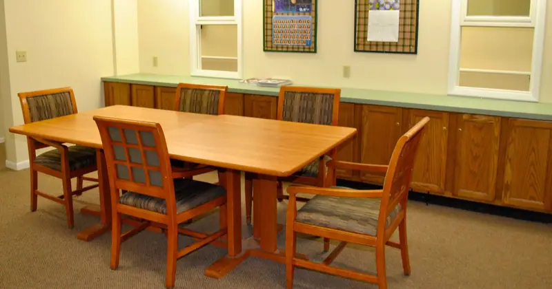 Senior living kitchen at Adava Care Magnolia in Milwaukee, WI
