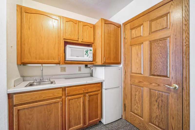 Memory care interior at Adava Care Pewaukee in Pewaukee, WI