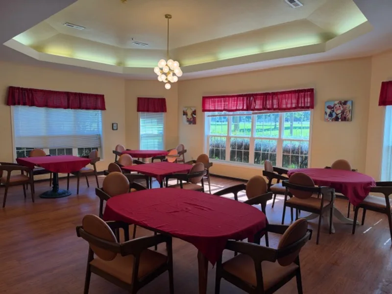 Memory care dining room at Adava Care St. Francis in St. Francis, WI