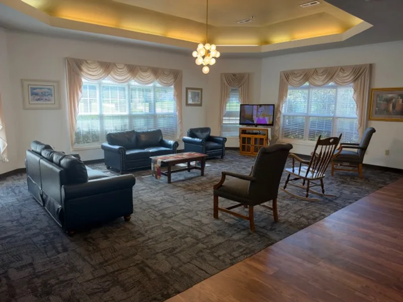 Memory care living room at Adava Care St. Francis in St. Francis, WI