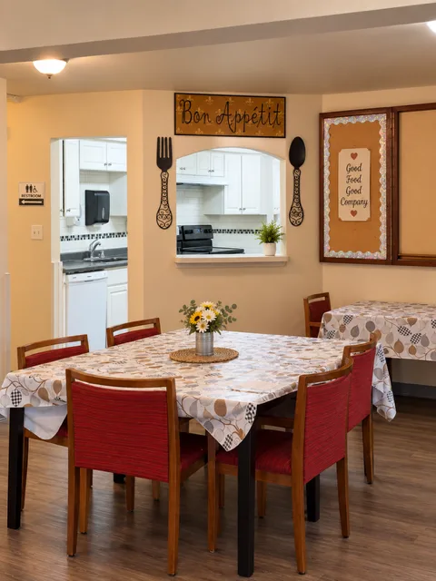 Community dining area at Adava Care of Wabash in Milwaukee, WI
